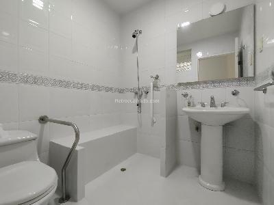 Casa de 4 alcobas en arriendo en Lorena, Medellín, 240 m² · foto 11 de 20