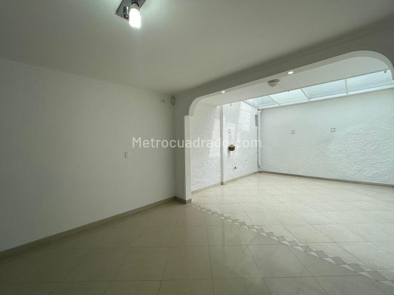 Casa Comercial de 5 Alcobas en Belén Fátima - 3