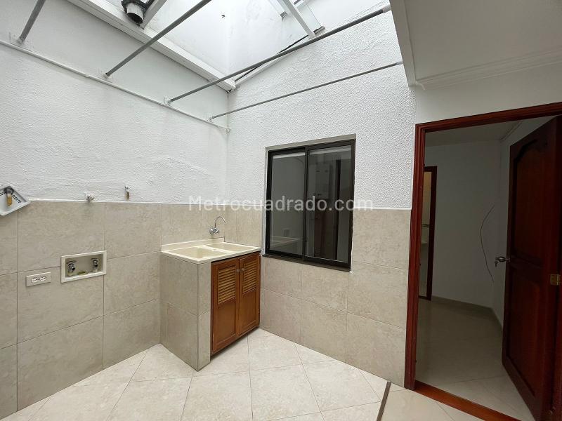 Casa Comercial de 5 Alcobas en Belén Fátima - 6