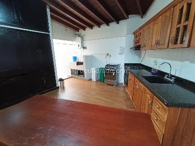 Casa de 5 alcobas en arriendo en Laureles Medellin, Medellín, 170 m² · foto 8 de 20