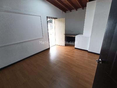 Casa de 5 alcobas en arriendo en Laureles Medellin, Medellín, 170 m² · foto 20 de 20