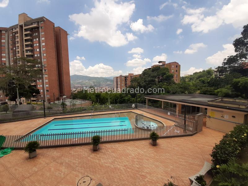 2BR Apartment in Loma Del Escobero Envigado (80 m²)