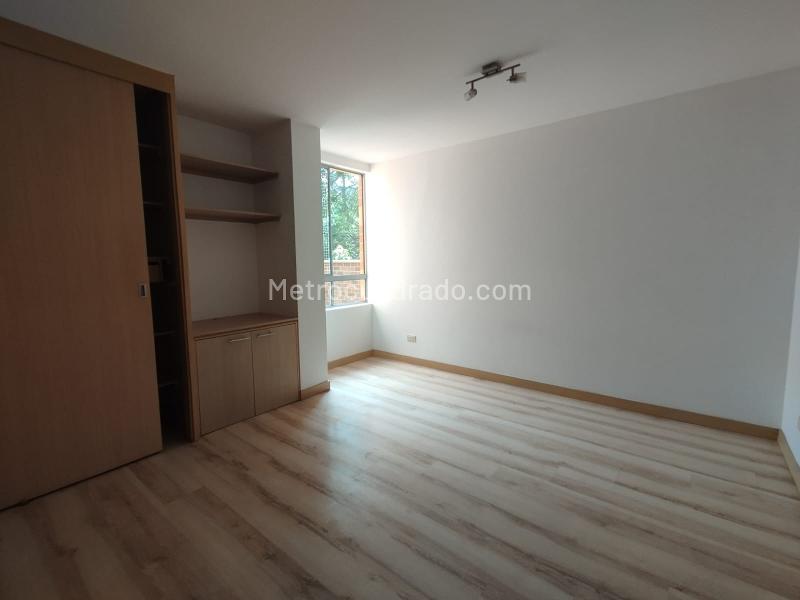Apartamento en Arriendo, Loma Del Escobero Envigado, Envigado - 4