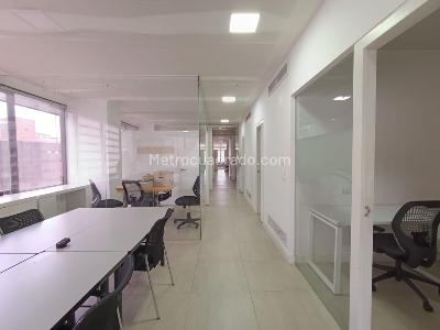 Oficina en Arriendo, La Candelaria, Medellín
