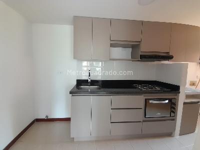 Apartamento de 2 alcobas en arriendo en Patio Bonito, Medellín, 82 m² · foto 4 de 20