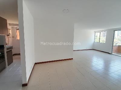 Apartamento de 2 alcobas en arriendo en Patio Bonito, Medellín, 82 m² · foto 5 de 20