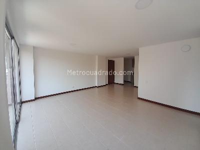 Apartamento de 2 alcobas en arriendo en Patio Bonito, Medellín, 82 m² · foto 10 de 20
