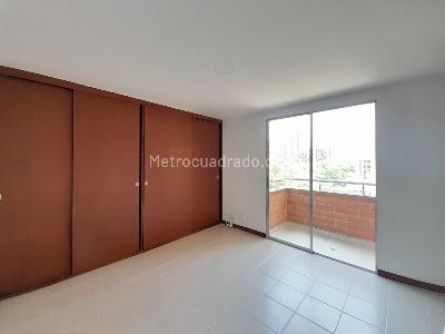 Apartamento de 2 alcobas en arriendo en Patio Bonito, Medellín, 82 m² · foto 18 de 20
