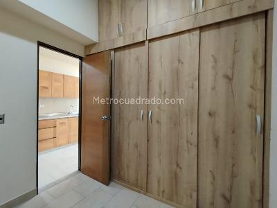 Apartamento de 2 alcobas en arriendo en Granada, Medellín, 37 m² · foto 4 de 11