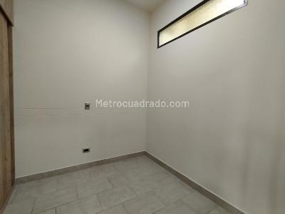 Apartamento de 2 alcobas en arriendo en Granada, Medellín, 37 m² · foto 8 de 11