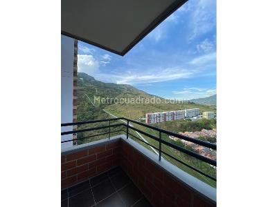 Apartamento de 3 alcobas en venta en Norte America, Bello, 90 m² · foto 14 de 20