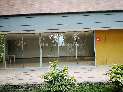 Apartamento de 3 alcobas en arriendo en Loma Del Indio, Medellín, 79 m² · foto 13 de 20