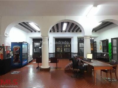 Casa de 1 alcoba en venta en Villa Nueva, Medellín, 1581 m² · foto 2 de 20