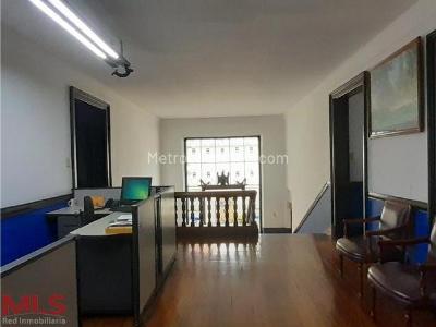 Casa de 1 alcoba en venta en Villa Nueva, Medellín, 1581 m² · foto 10 de 20