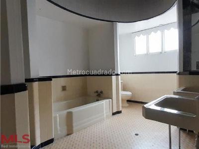 Casa de 1 alcoba en venta en Villa Nueva, Medellín, 1581 m² · foto 12 de 20