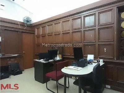 Casa de 1 alcoba en venta en Villa Nueva, Medellín, 1581 m² · foto 19 de 20