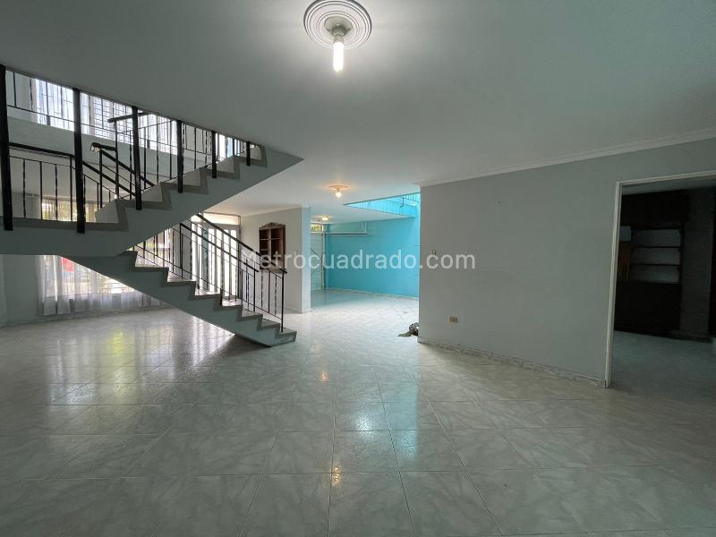 Commercial 4BR House for Rent in Estadio (2 Floors) - 7