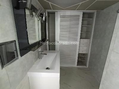 Apartamento de 3 alcobas en arriendo en La Aguacatala, Medellín, 140 m² · foto 5 de 20