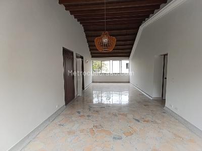 Apartamento de 3 alcobas en arriendo en La Aguacatala, Medellín, 140 m² · foto 17 de 20