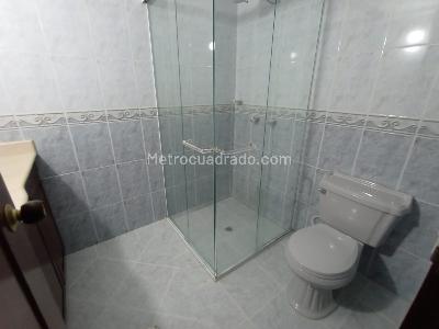 Casa de 4 alcobas en arriendo en Los Colegios, Rionegro, 380 m² · foto 15 de 20