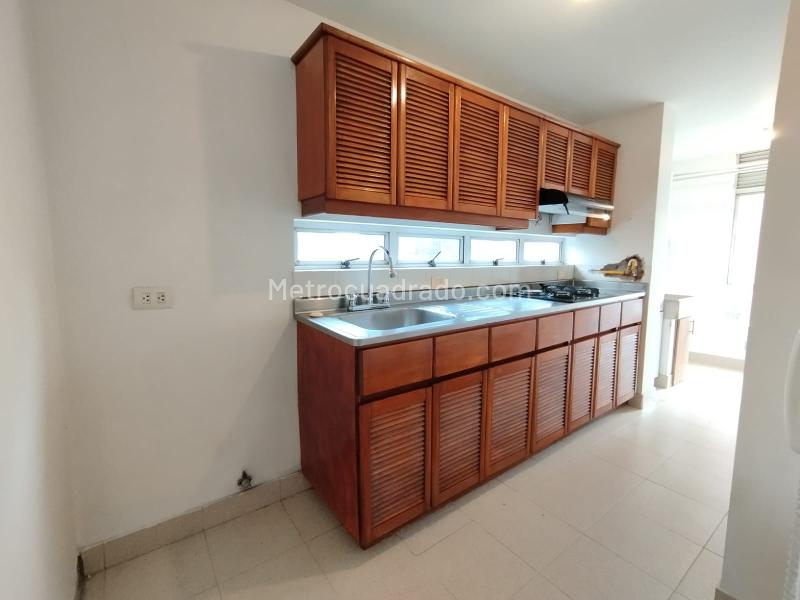 Beautiful 3BR Apartment in Aguacatala - 5