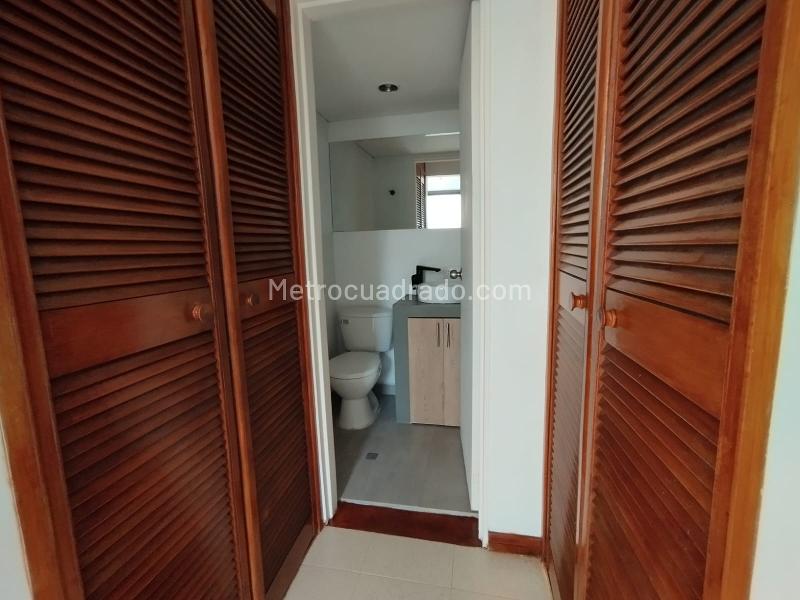 Beautiful 3BR Apartment in Aguacatala - 9