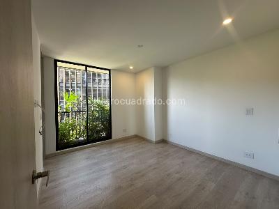 Apartamento de 2 alcobas en arriendo en Altos Del Poblado Cola Del Zorro, Medellín, 92 m² · foto 8 de 15