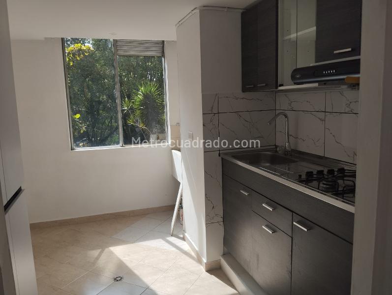 Apartamento Luminoso de 3 Alcobas Cerca a Servicios en La Palma - 4
