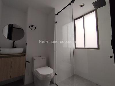 Apartamento de 3 alcobas en arriendo en El Portal, Envigado, 160 m² · foto 9 de 20