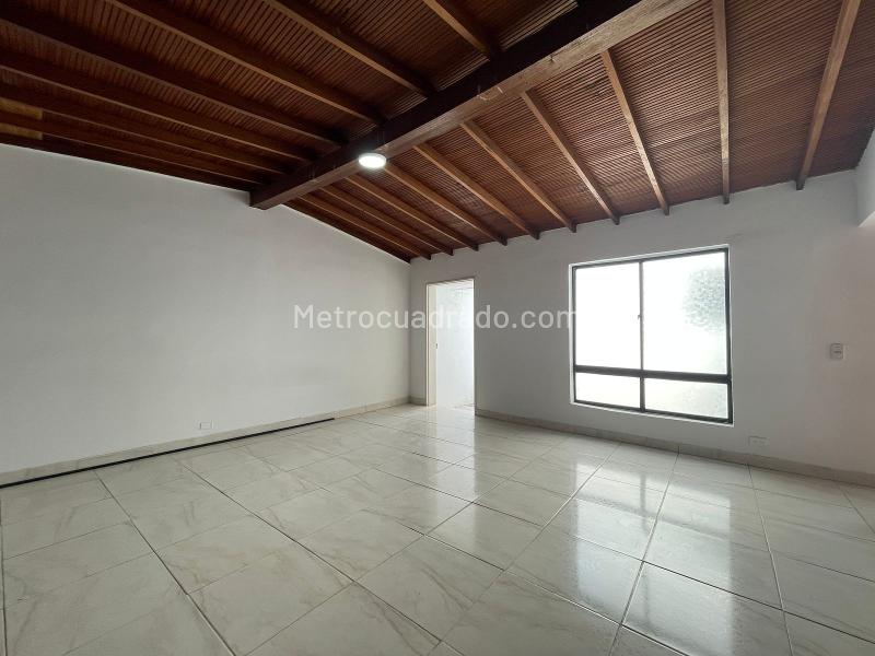 Commercial House for Rent in Laureles - 7
