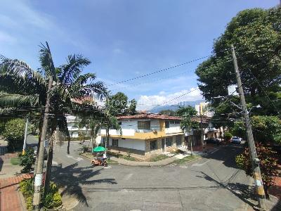 Casa de 4 alcobas en arriendo en Lorena, Medellín, 240 m² · foto 12 de 20