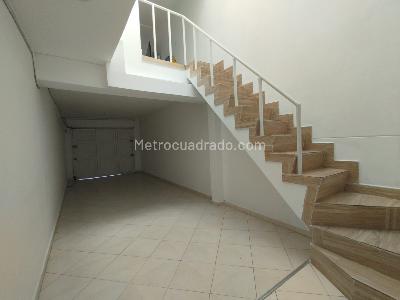 Casa de 4 alcobas en arriendo en Lorena, Medellín, 240 m² · foto 16 de 20
