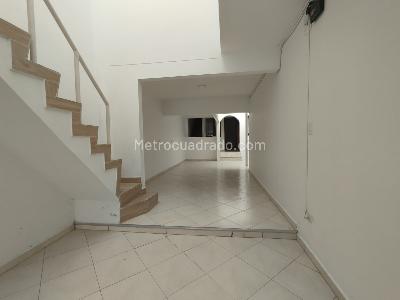 Casa de 4 alcobas en arriendo en Lorena, Medellín, 240 m² · foto 18 de 20