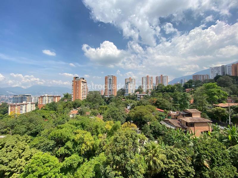 3BR Apartment in Loma Del Esmeraldal (90 m²)