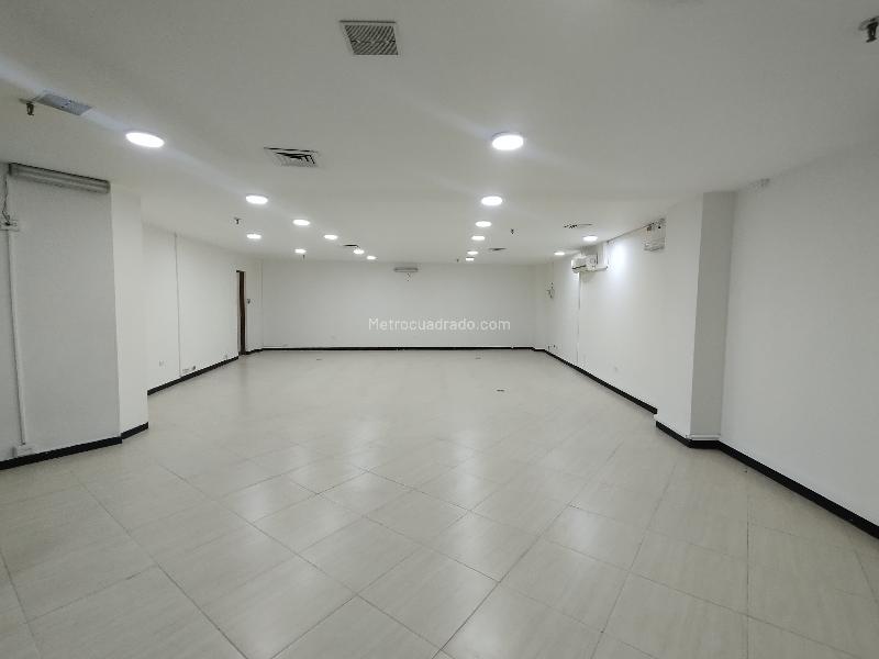 Local Comercial en Arriendo, Centro Medellin, Medellín - Vista 2