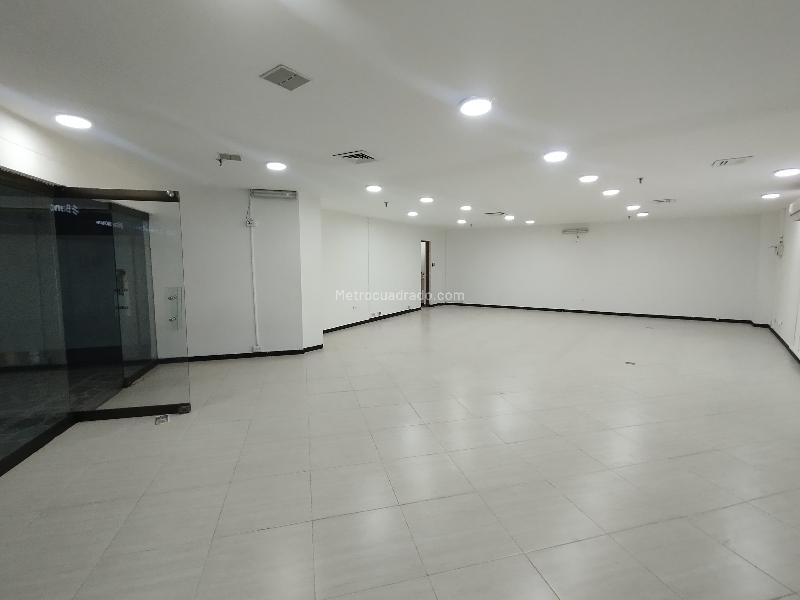 Local Comercial en Arriendo, Centro Medellin, Medellín - Vista 3