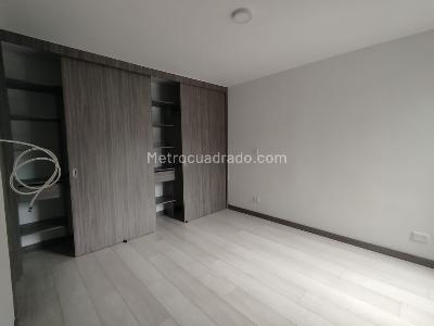 Apartamento de 3 alcobas en arriendo en Camino Verde, Envigado, 76 m² · foto 8 de 14