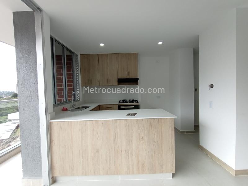 3BR Apartment in Los Colegios (91 m²) - 2