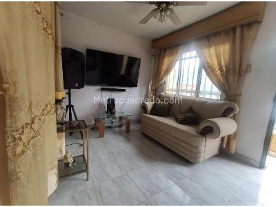 Casa de 5 alcobas en venta en Prado, Bello, 106 m² · foto 2 de 16