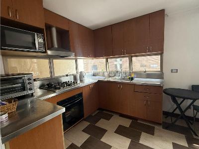 Apartamento de 3 alcobas en venta en Loma De Los Parra, Medellín, 134 m² · foto 4 de 17