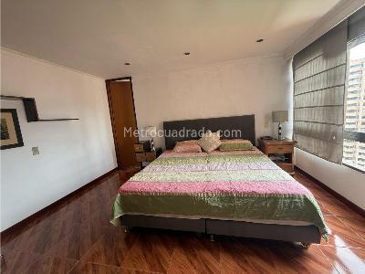 Apartamento de 3 alcobas en venta en Loma De Los Parra, Medellín, 134 m² · foto 10 de 17