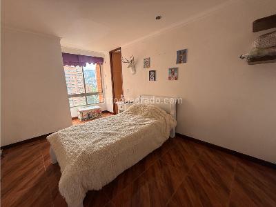 Apartamento de 3 alcobas en venta en Loma De Los Parra, Medellín, 134 m² · foto 15 de 17