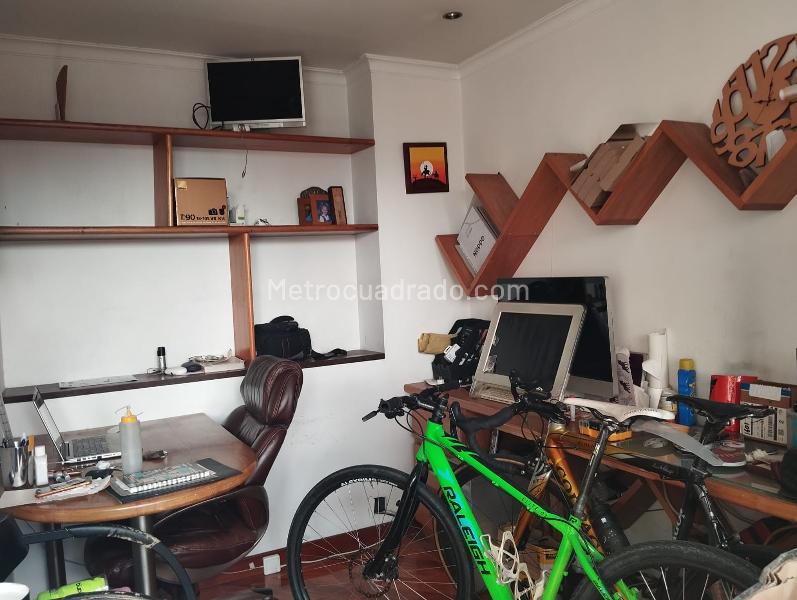 Luxury 3BR Apartment in La Florida El Poblado - 3