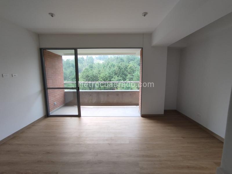 Cozy 3BR Apartment for Rent in Bello, Amazonía - 6