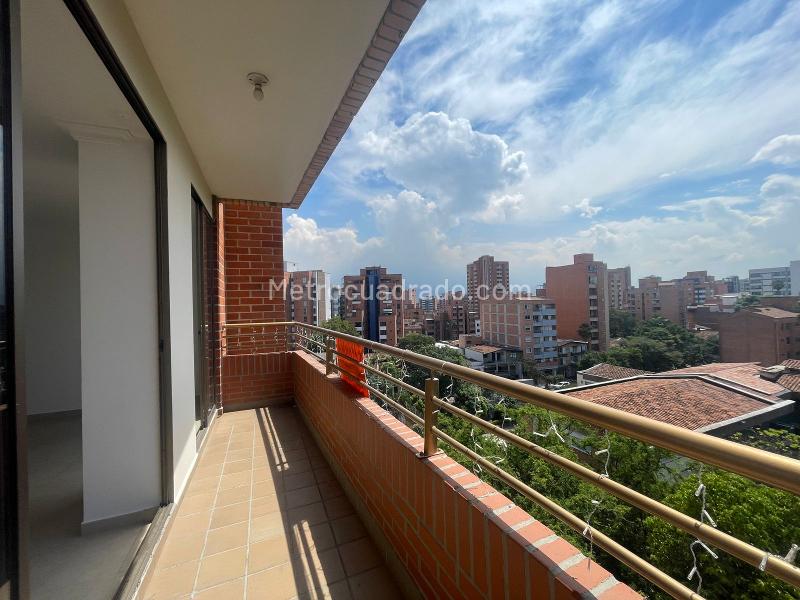 Comfortable 3BR Apartment Near Éxito in Laureles