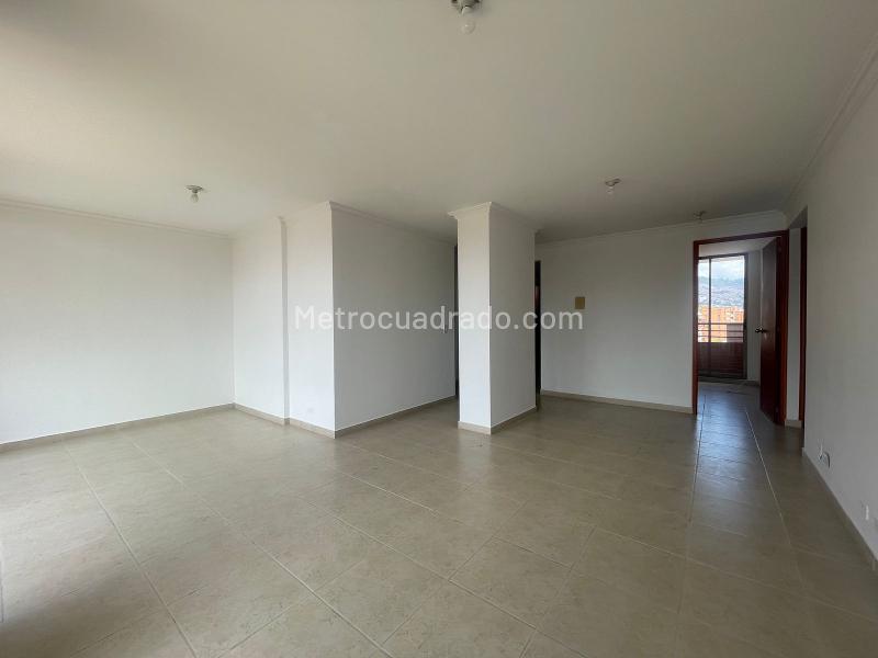 Comfortable 3BR Apartment Near Éxito in Laureles - 6