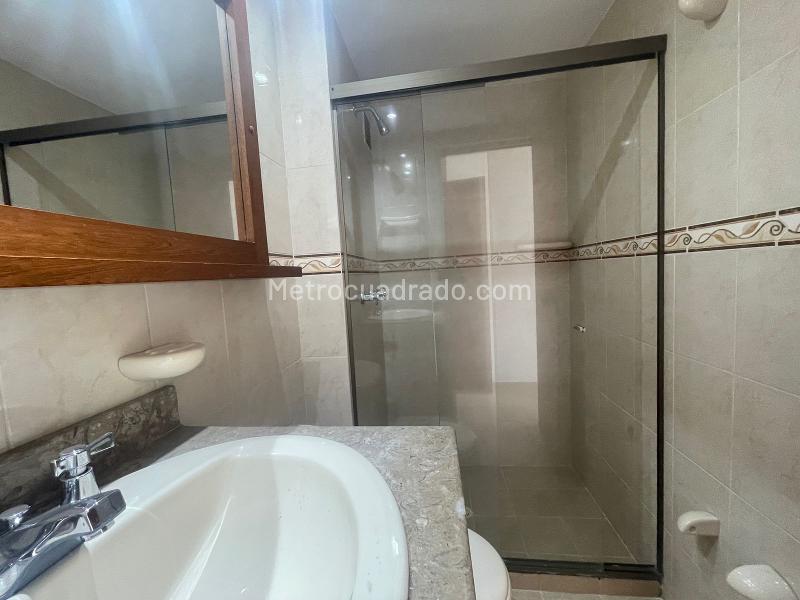 Comfortable 3BR Apartment Near Éxito in Laureles - 9