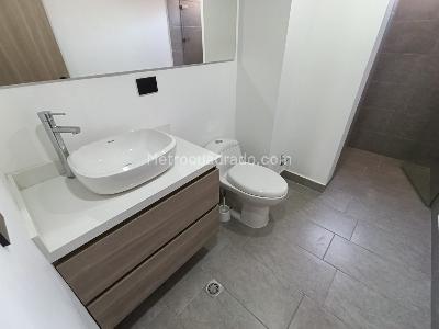 Apartamento de 3 alcobas en arriendo en Laureles Medellin, Medellín, 155 m² · foto 9 de 17
