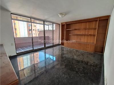 Apartamento en venta en Laureles, Medellín · foto 4 de 19