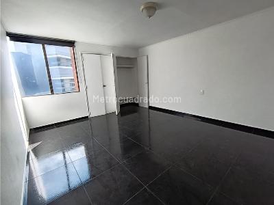 Apartamento en venta en Laureles, Medellín · foto 10 de 19